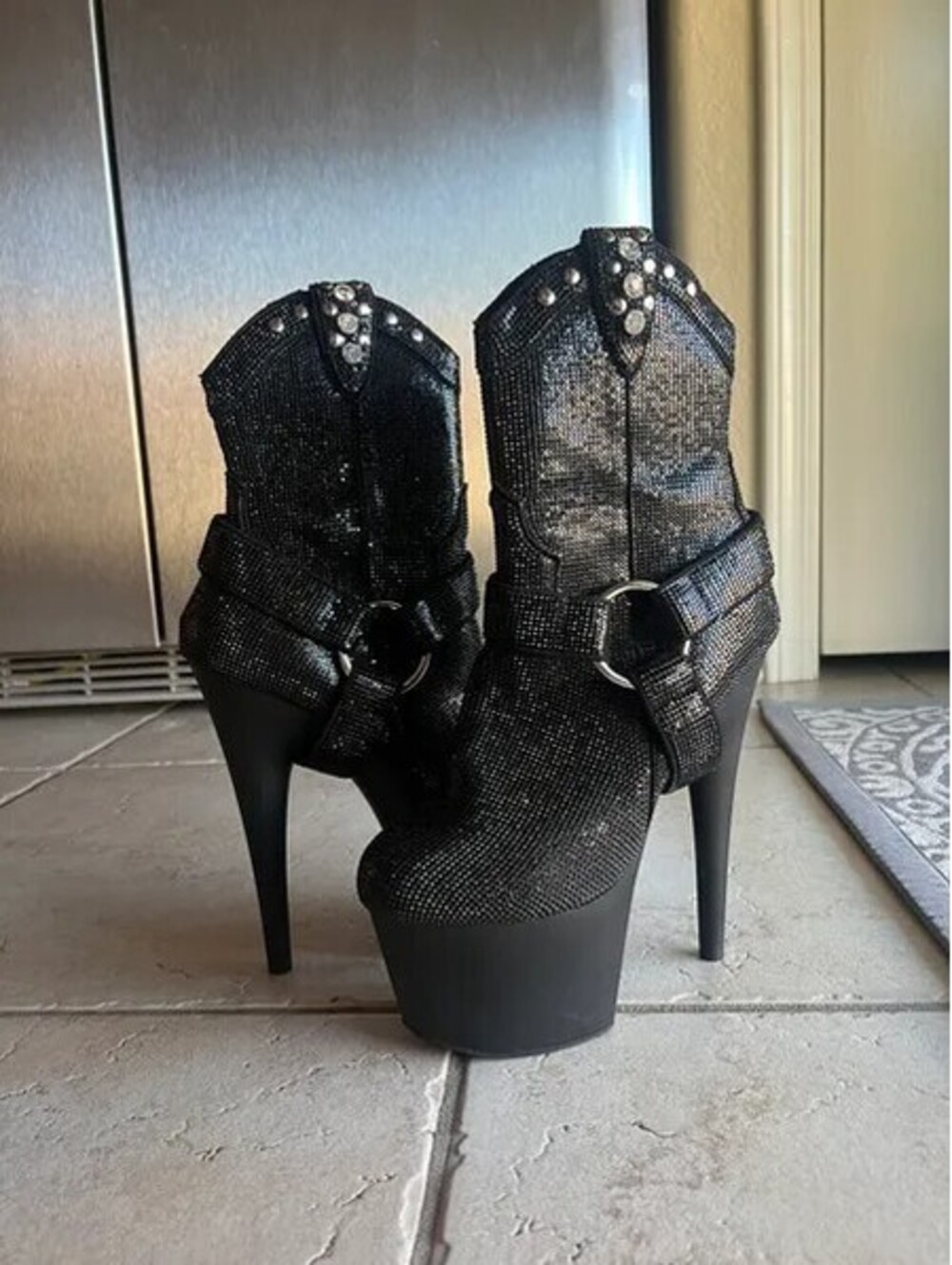 Pleaser Adore-1029RS Black Cowgirl Boot Stiletto Heels Size 6 New in Box